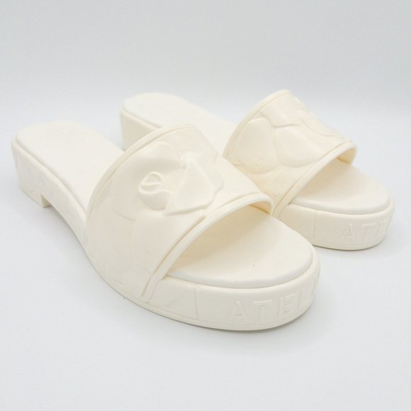 Valentino Garavani Shoes - Valentino Garavani Atelier floral rubber slides